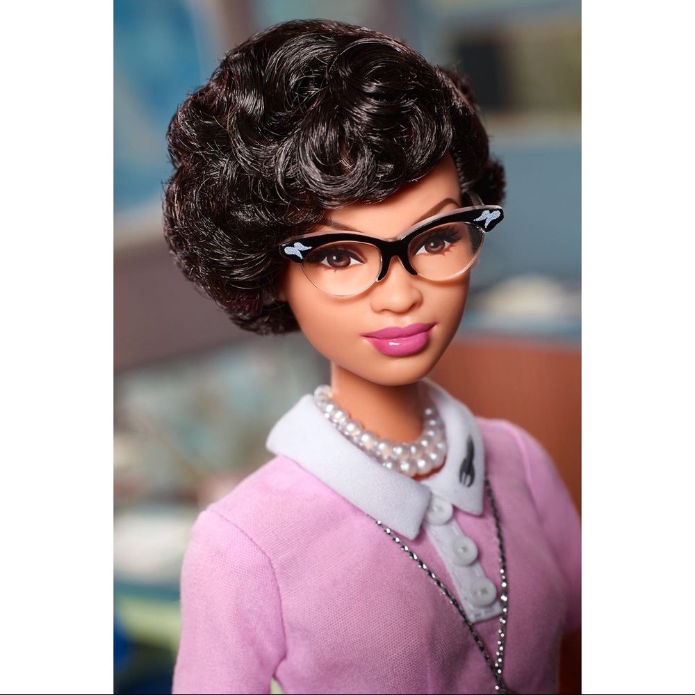 🎉HOST PICK🎉Barbie Inspire Katherine Johnson Doll - Picture 4 of 10